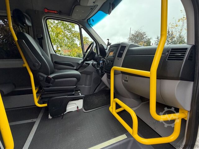 Minibus VW Crafter 2.0 Tdi Maxi 9 Sitze Rollstuhllift Klima