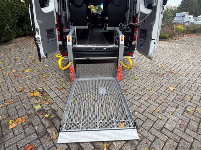Minibus VW Crafter 2.0 Tdi Maxi 9 Sitze Rollstuhllift Klima