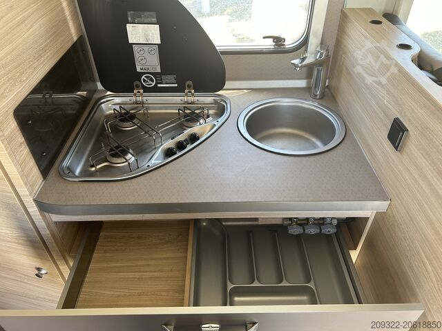 Caravan/camper Fiat Ducato Carasuite 650 MF | 5 posti letto | Semintegrato