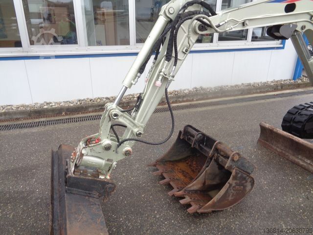 Minigraafmachine VOLVO ECR25 D Powertilt 3 x Löffel