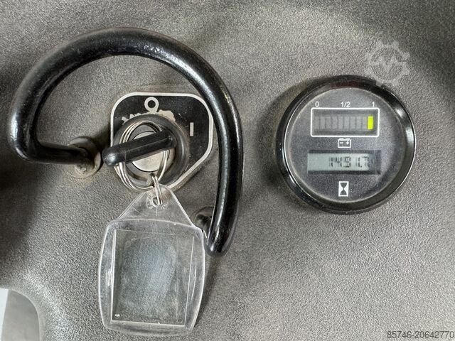 30-karatowe STILL EGU 30