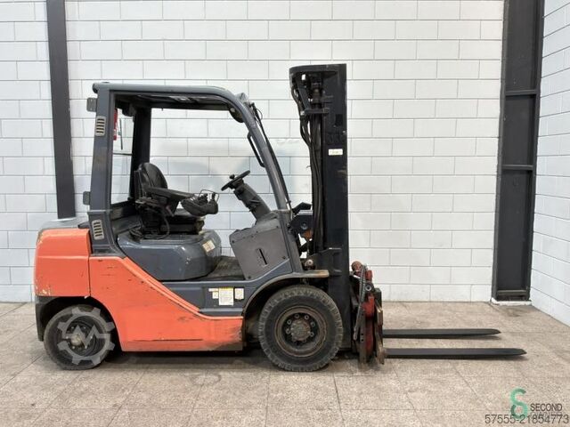 Gaffeltruck Toyota 02-8 FDF 25