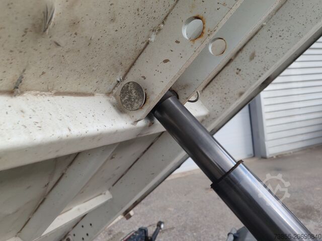 Pojazd użytkowy - wywrotka Ford TRANSIT