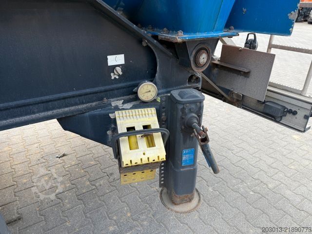 Ημιρυμουλκούμενο σιλο SPITZER SK 2760 Silo ADR 3 Achse 60.000 Liter