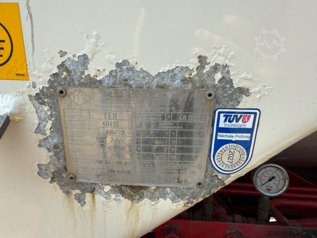 Ημιρυμουλκούμενο σιλο FELDBINDER KIP 48.3 Silo ADR 3 Achse 48.000 Liter