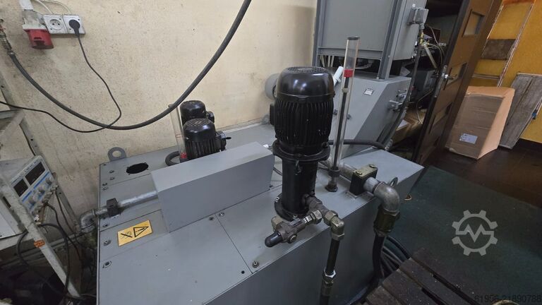 Universeel bewerkingscentrum Deckel Maho DMU 60T