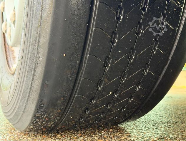 Refrigerated truck VOLVO FH 13.460 I-PARK COOL THEMO KING UT-800 VAN BEUR