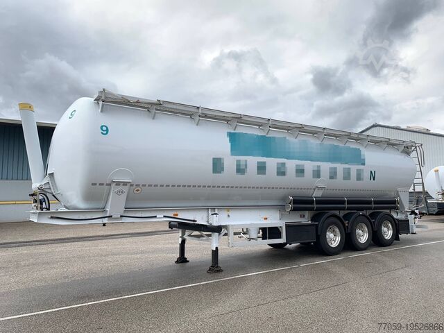 Aanhangwagens voor silo's FELDBINDER KIP 60.3 / 2.Stück 2016 / 3.Stück 2018