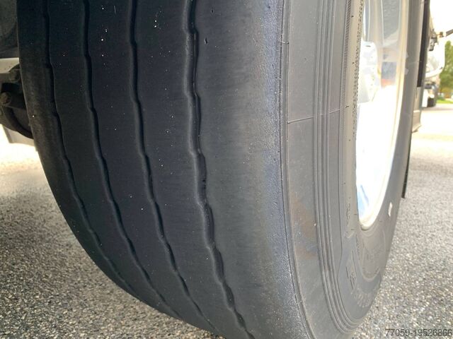 Aanhangwagens voor silo's FELDBINDER KIP 60.3 / 2.Stück 2016 / 3.Stück 2018