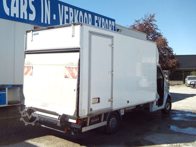 Furgon blaszak Renault master koffer zonder motor... box
