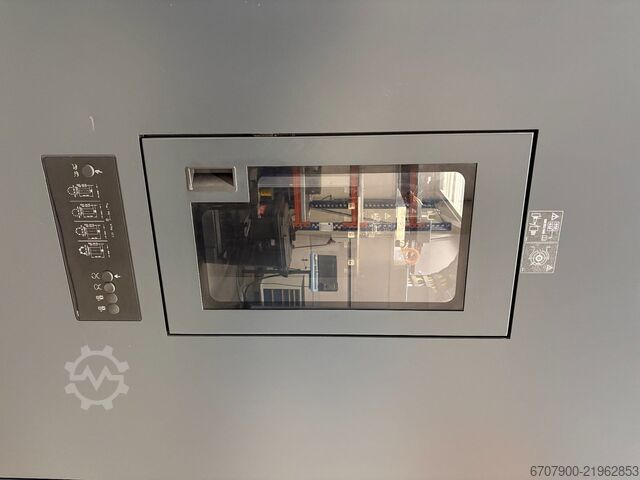 Centro de mecanizado CNC tipo pórtico DMG-DECKEL MAHO 180 DMG-DECKEL-MAHO DMF 180