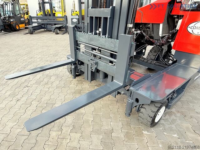 Cărucior cu stivuitor cu 4 căi Combilift C4000 / TRIPLEX / 9300MM / GAS / TOP1