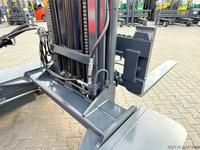 Cărucior cu stivuitor cu 4 căi Combilift C4000 / TRIPLEX / 9300MM / GAS / TOP1