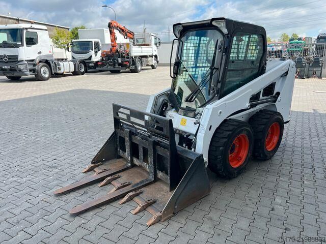 Planeringsmaskin Bobcat S450 / nur 131h !! / Gabel / Schaufel