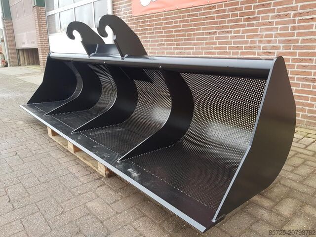 Bucket AGM Baggerbak 3 meter breed CW 3
