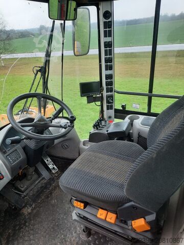 φορτωτής με ελαστικά Volvo L120F