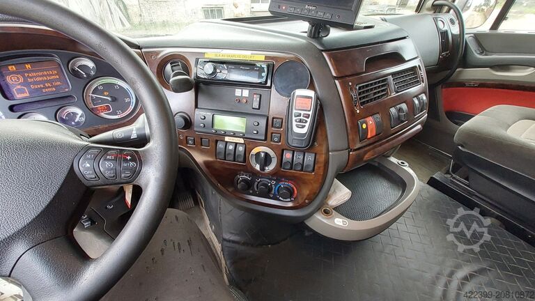 Furgone isotermico con refrigerazione a 2 zone DAF 