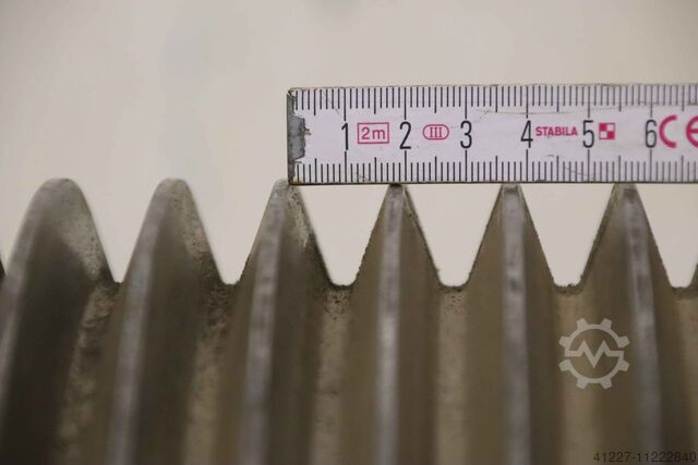 Polea de correa trapezoidal de 10 ranuras Guss SPB 290-10 (17 mm)