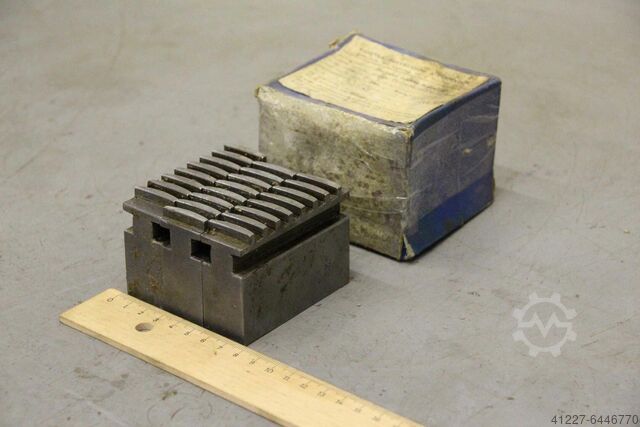 Verwisselbare bekken Fabryka Przyrzadow Breite 25 mm PUTm-M 200