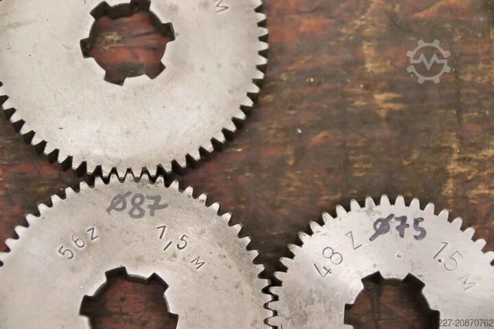 Verdeelhoofdstellen 18 stuks unbekannt Modul 1,5  127 bis 33 Zähne