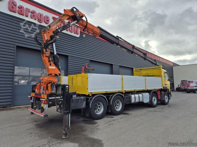 Camion plateau Volvo FMX