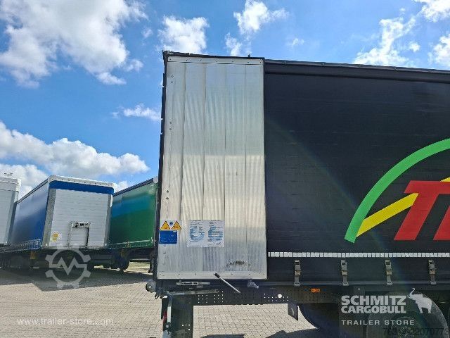 Åben sættevogn med presenning Schmitz Cargobull Curtainsider Standard Getränke