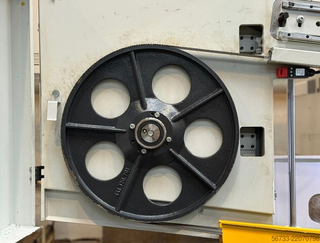 Félautomata szalagfűrész PEGAS Gonda 750 x 500 mm  CNC