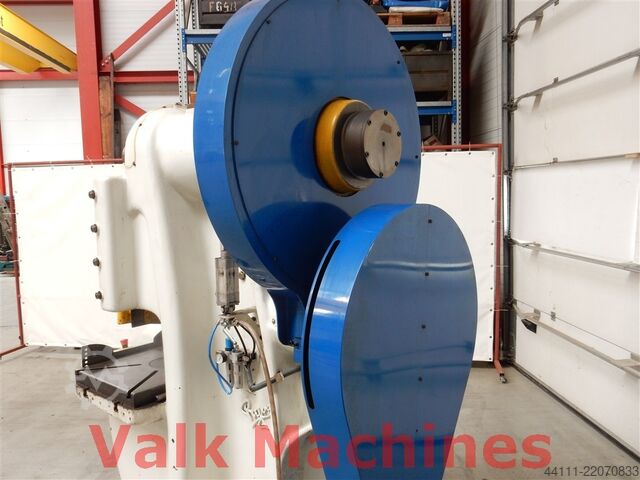 Excentrický lis 80 tun Rijva EP80