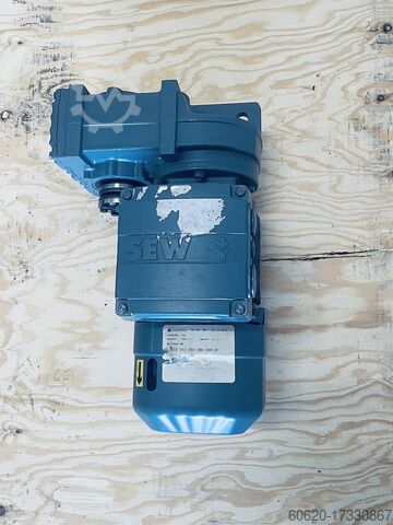 Getriebemotor SEW-EURODRIVE FH27/GDRS71S4BE05HR/ISU/TF