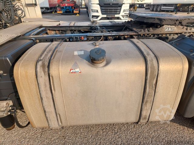 Standardowy ciągnik siodłowy MAN TGX 18.480 BLS 4x2