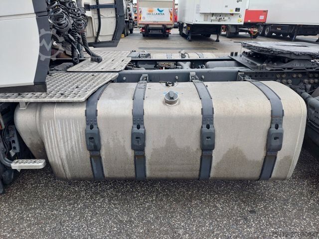 Standaard trekker SCANIA R 450 A4X2NA