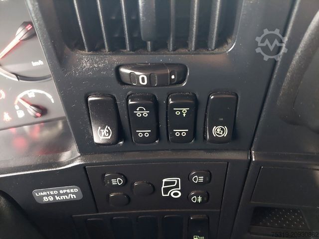 Standardni tegljač SCANIA R 440 LA6X2/4MNA