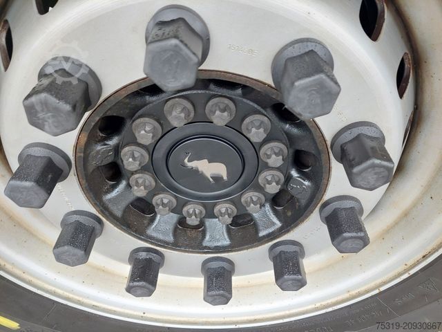 Køletrailer SCHMITZ CARGOBULL SKO 24 Thermo King SLXi 300