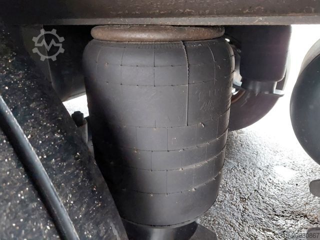 Køletrailer SCHMITZ CARGOBULL SKO 24 Thermo King SLXi 300