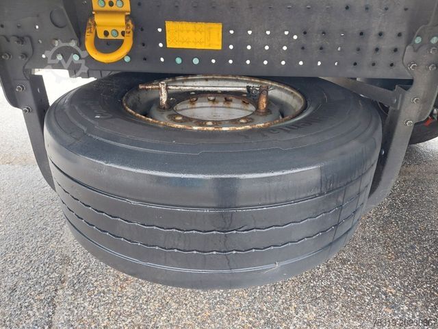 Køletrailer SCHMITZ CARGOBULL SKO 24 Thermo King SLXi 300