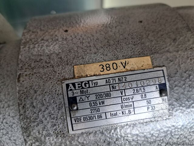 Freesmachine DECKEL FP2 6810 mit schnellauf Fräßkopf