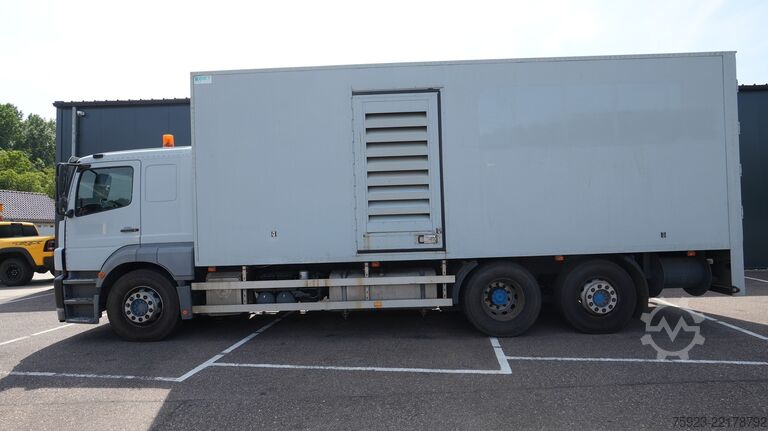 Resväska Mercedes-Benz AXOR 2529 6x2 Closed box with Woma high pressur...