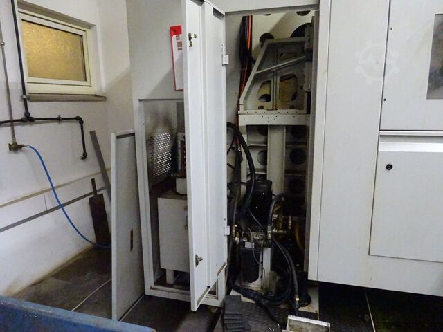 Vertikální obráběcí centrum Bridgeport 