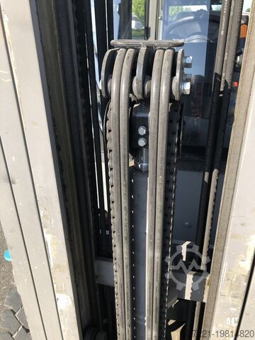 LPG-heftrucks Heli CPYD 25 Triplexmast