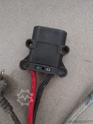 Forklift aküsü için 24 V 40 A şarj cihazı Indatron - Linde STE 24/40 EUW