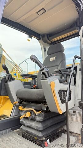 Crawler excavators Caterpillar 320 GC