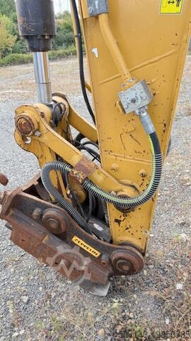 Crawler excavators Caterpillar 320 GC