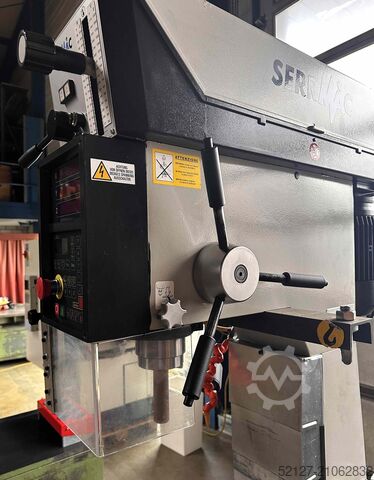 Bohr- und Fräsmaschine Serrmac DIGIT VR