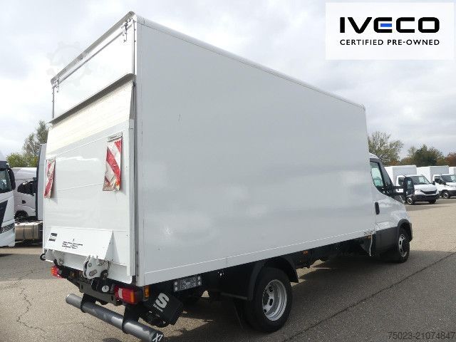 Vrachtwagen met bakwagen IVECO 35C16H Koffer LBW