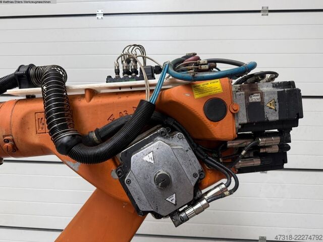 Roboter - Handling KUKA Ersatzteilträger