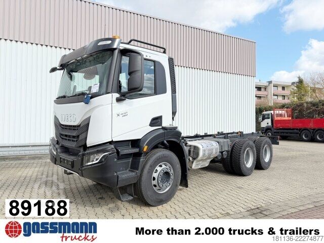 Vrachtwagenchassis Iveco X-Way AD300X46Z 6x4, Retarder, Navi