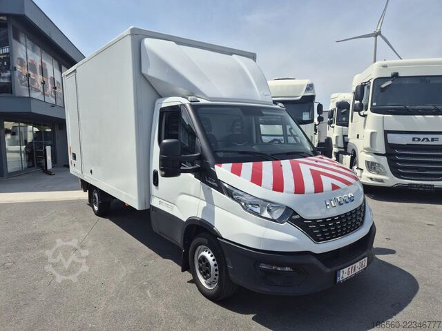 Camion-caisse Iveco Daily 35 S 14 A8