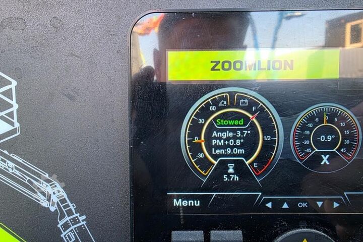 Plataforma telescópica Zoomlion ZT26JE Fully Electric Lithium-Powered, 4x4 Rough T