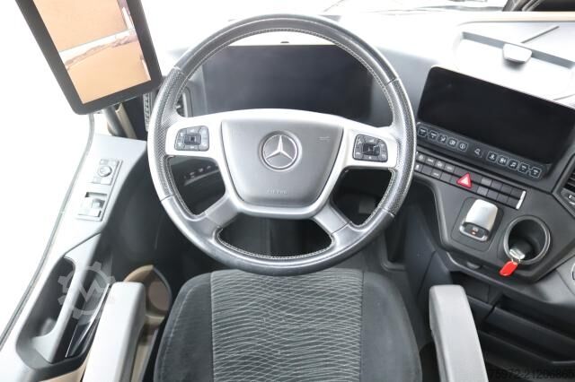 Standard tractor unit  Actros 1851 LS