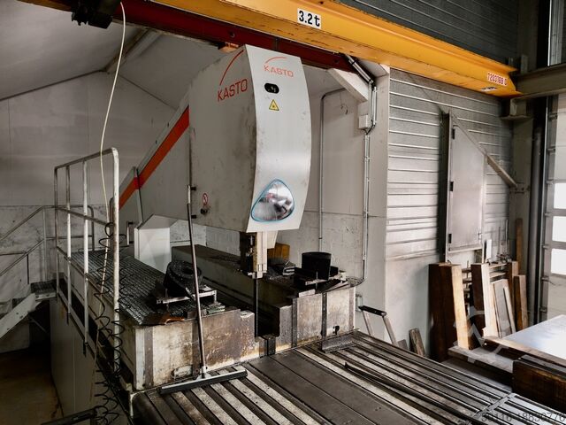 Ferăstrău cu bandă pentru bușteni / ferăstrău cu panouri KASTO CROSS U6 X 25